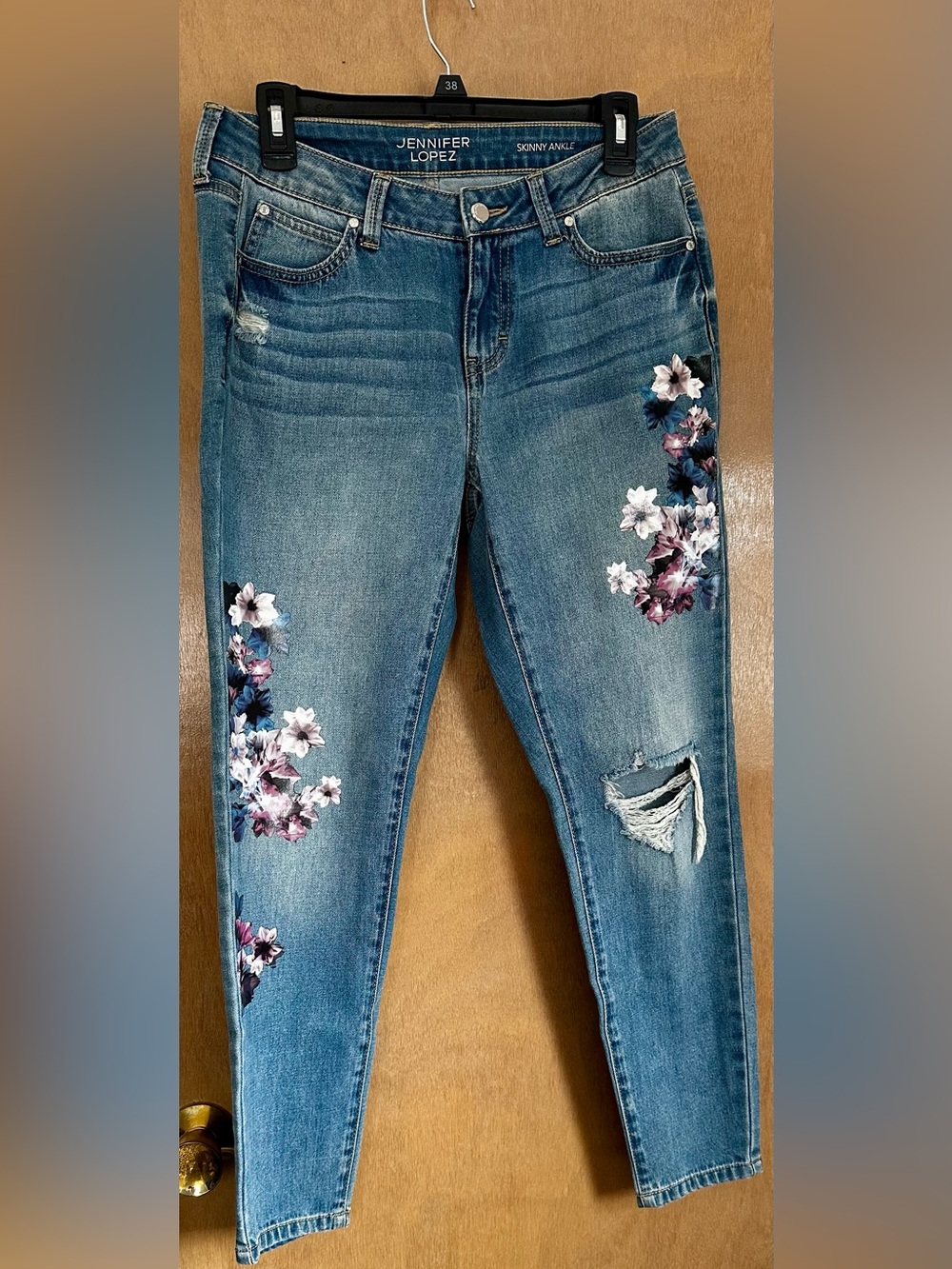 Jennifer Lopez Floral Appliqué Skinny Jeans - Blue